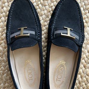 RARE T Timeliness Gommini Suede Driving Loafers